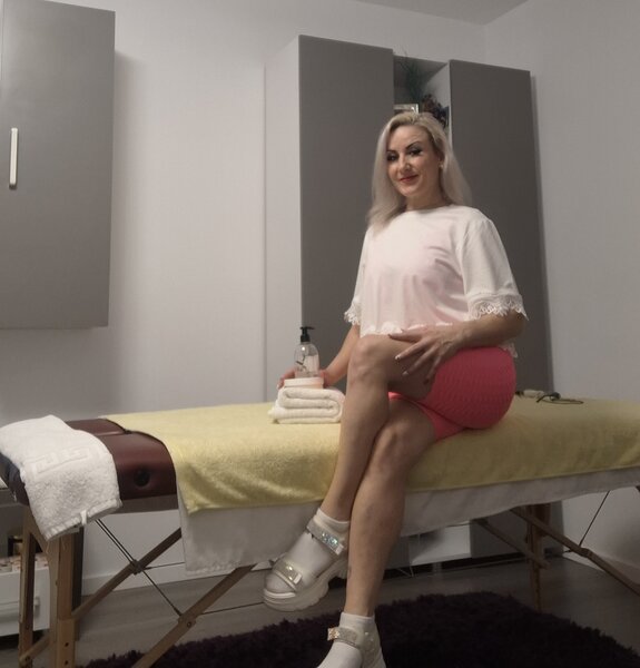 Masaj terapeutic si de relaxare.